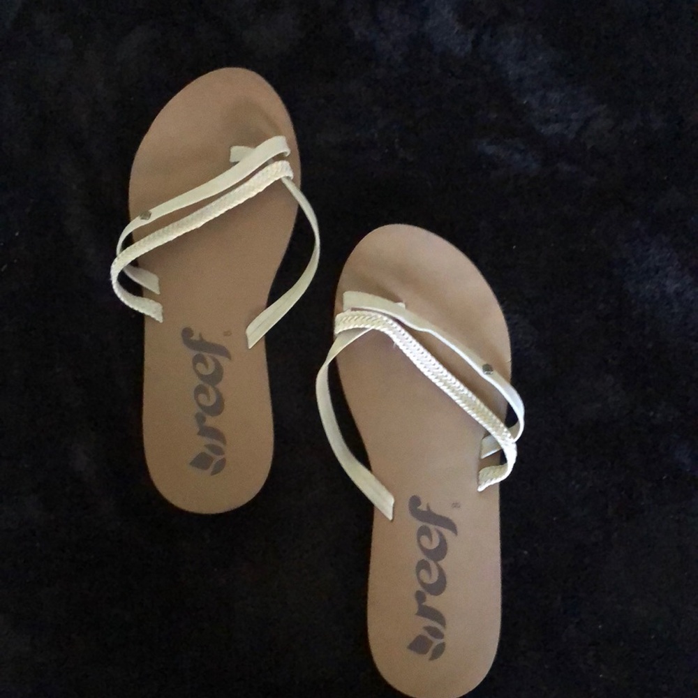 Sandles